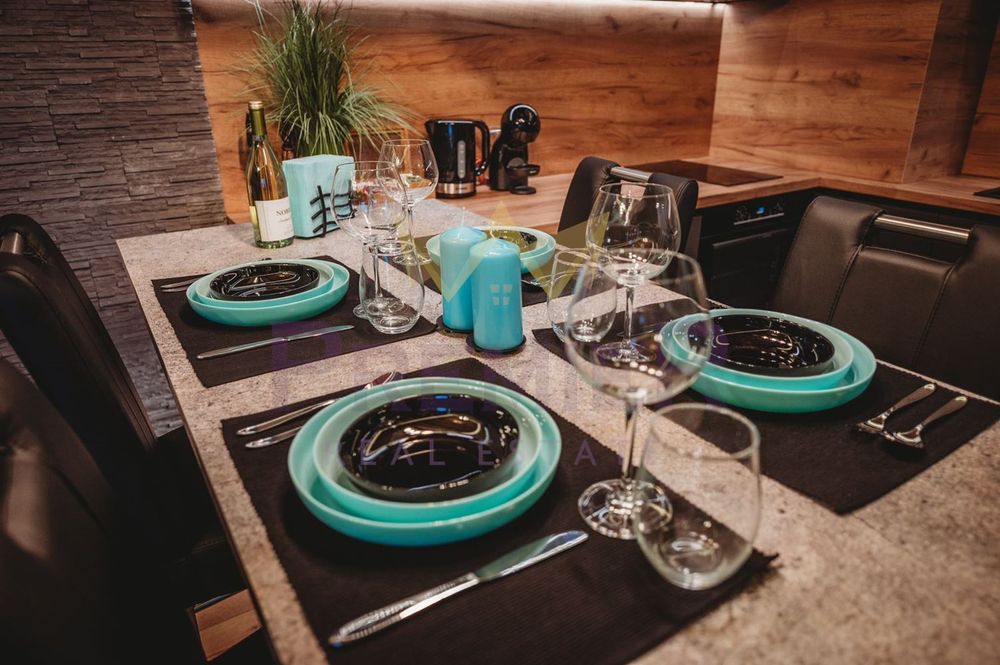 Дава се под наем Двустаен апартамент в Варна, Бриз - 70 кв.м за 918 € - Снимка #2