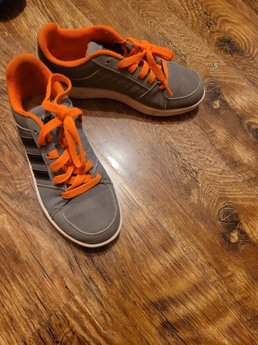Adidași Adidas baieti 32, 39 1/2