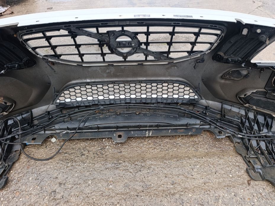 Предна броня Волво / Volvo V60 2012г.