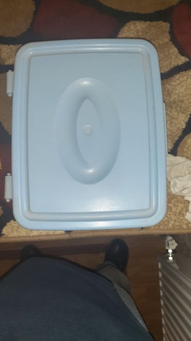 Пласстмасовая хлебница