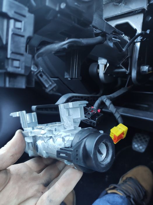 Reparatii Contacte/Deblocari contacte golf,wolksvagen,skoda,audi...Rep