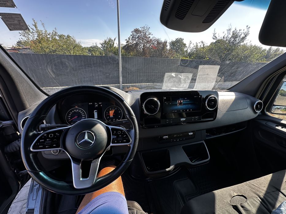 Vand mercedes sprinter 319 an  2022  unic proprietar