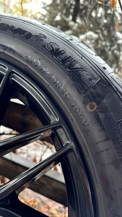 Комплект шин на дисках 255/50/R20