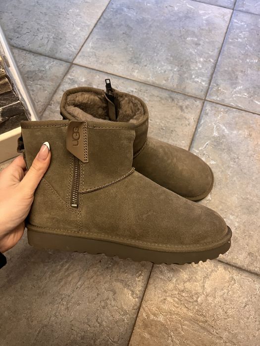 Кафяви ботуши UGG