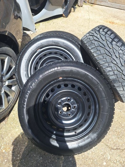 Оригинални железни джанти и гуми 215 65 16 за ТОЙОТА