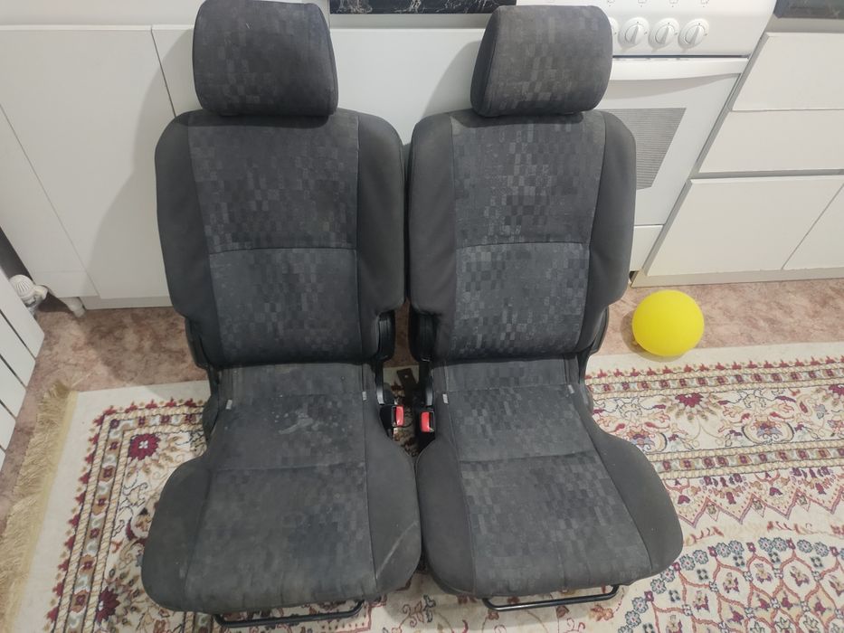 Шаран сиденье 2 штук.