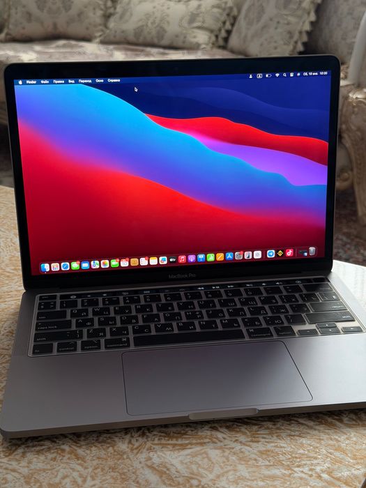 MacBook 13 pro, M2