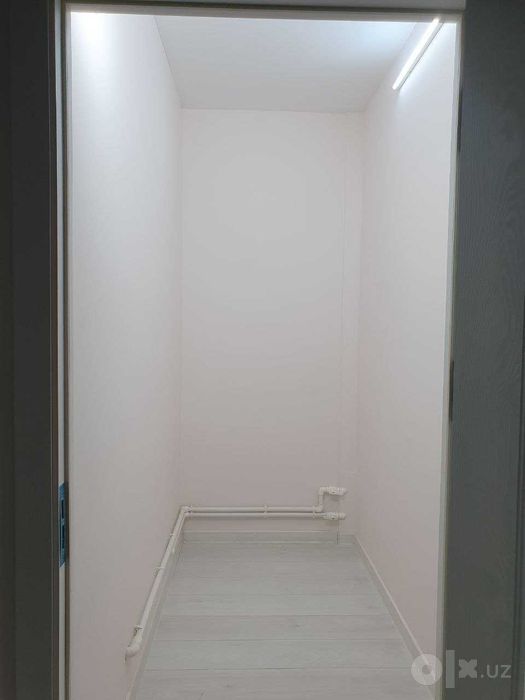 Сдается своя 3-к кв. 3/4/5 на берегу реки в центре, м. Космонавтов.
