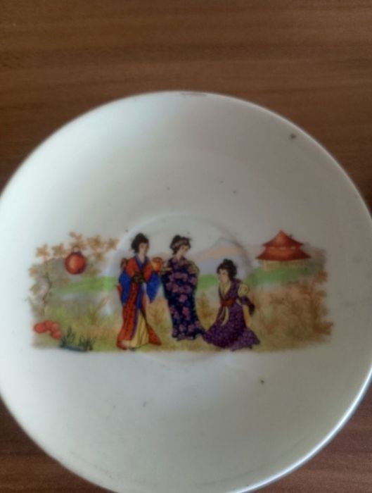 Японски сервизи за кафе и чай.