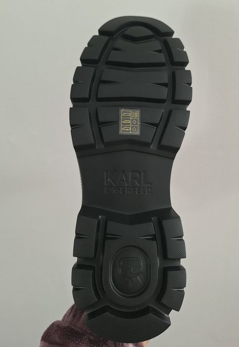 Ghete Karl Lagerfeld- Noi, nepurtate