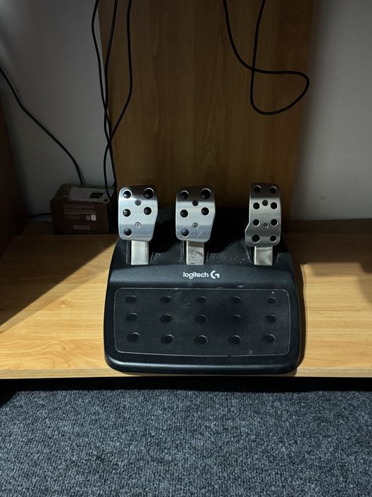 Vand volan Logithec ,,Xbox , PC “