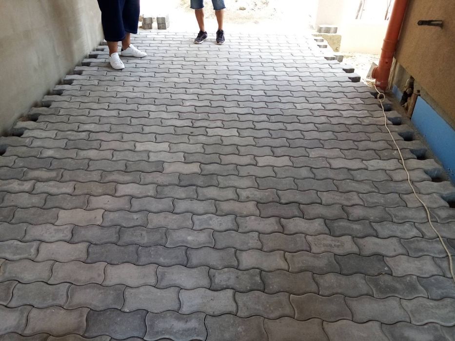 Продажба и редене на гранитни павета и асфалтиране за цялата страна