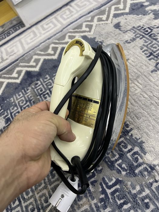 Утюг сотилади тез ва арзон