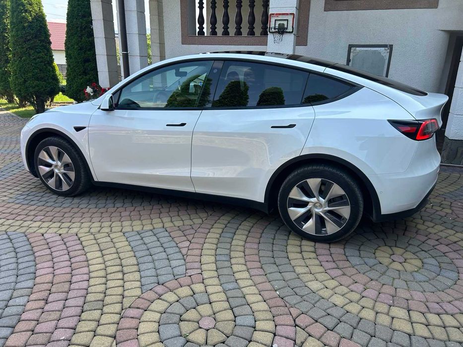 Tesla Y Dual Motor 2022