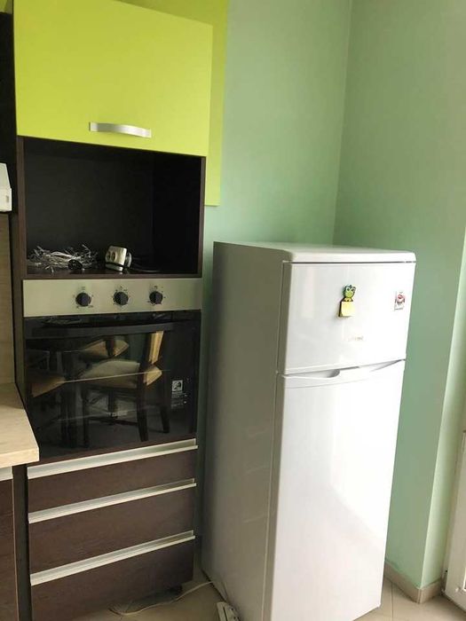 Дава се под наем Тристаен апартамент в София, Зона Б-18 - 90 кв.м за 600 € - Снимка #2