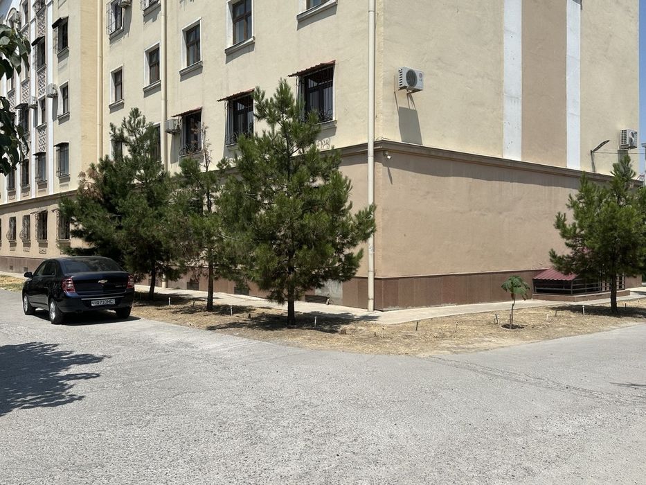 Срочно продается квартира 4/1/5 под не жилое первая линия Сагбан