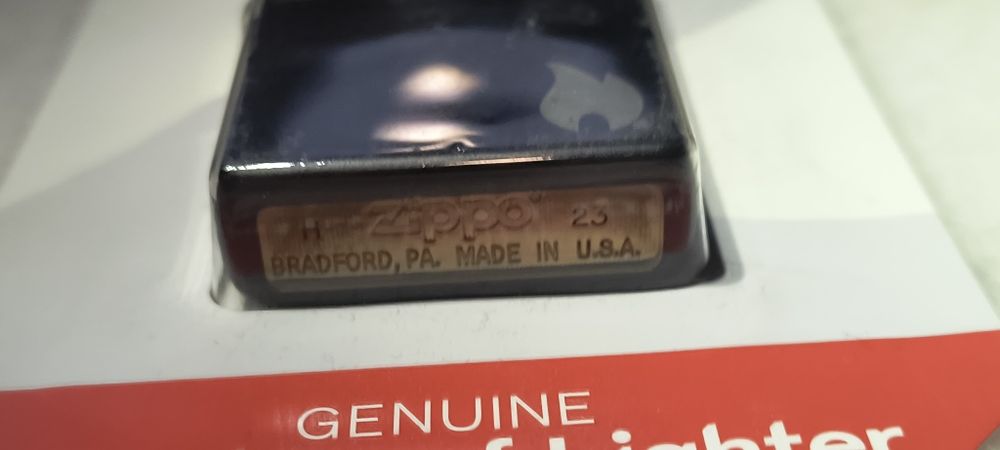 Bricheta Zippo -Ameican Clasic - adusa personal din SUA -noua