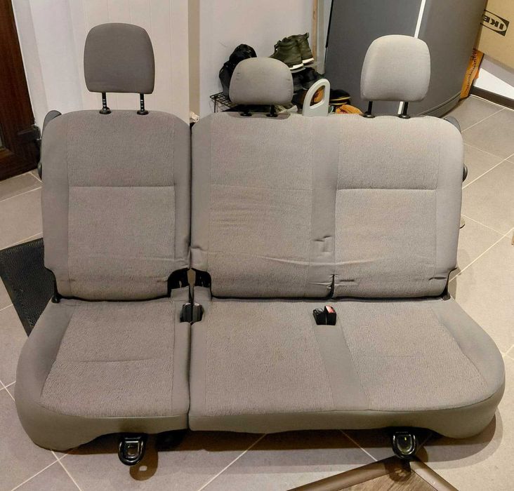 Bancheta spate Logan MCV 1 (2006-2008)