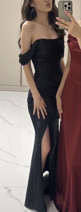 Вечернее платье Embark