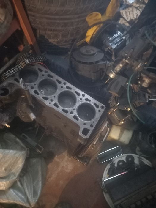 Продам блок ваз2103 и балку