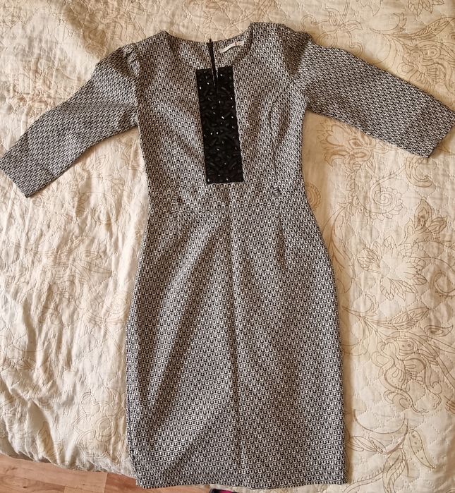 Продам женское платье