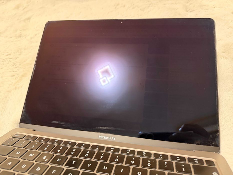 НОВ Apple Macbook Air M1 256GB 8 RAM 13.3" A2337 91%