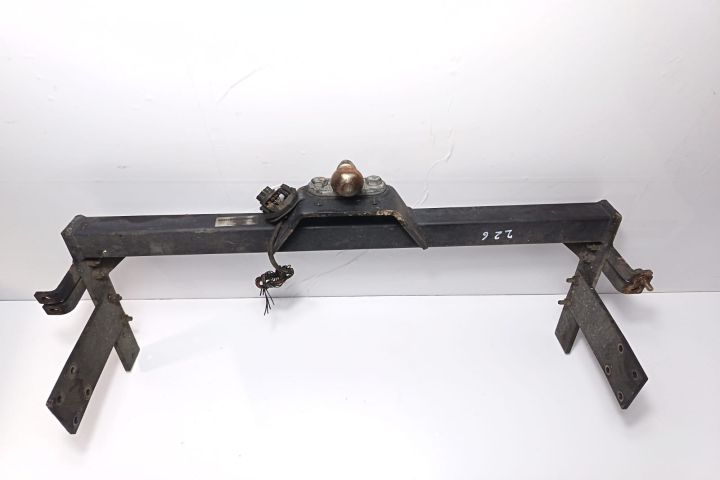 Carlig remorca Mercedes-Benz Sprinter prima generatie 903 (facelift)