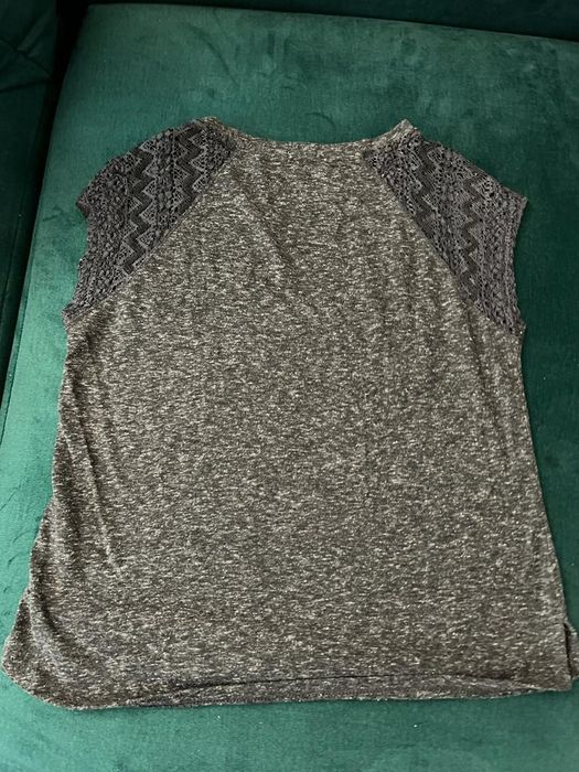 Vând bluză Bershka mărimea S