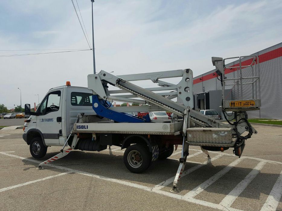 Inchiriem nacela PRB cu brat 18.5 m, 120 lei pe ora