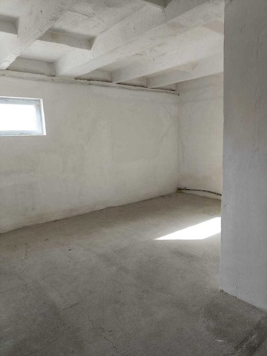 inchirierehale.ro 60-590 m2