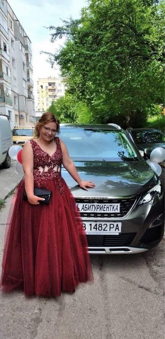 Продавам Бална рокля