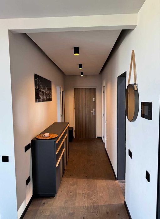 Inchiriez apartament 2 camere, cartier Tractorul Brasov