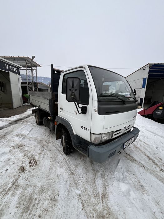 Vand Nissan Cabstar 3.0 an 2005