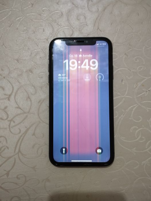 Продам iPhone 11 64gb