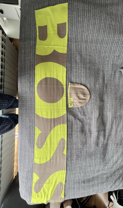 Шапка + шал BOSS