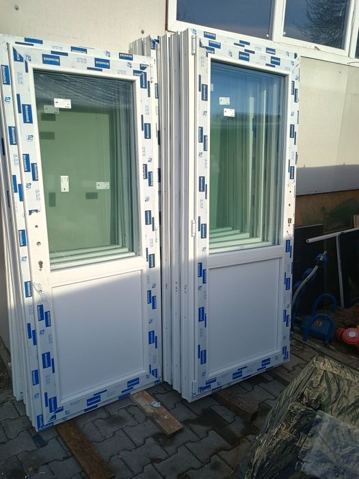 Usi si ferestre Pvc termopan din stoc.