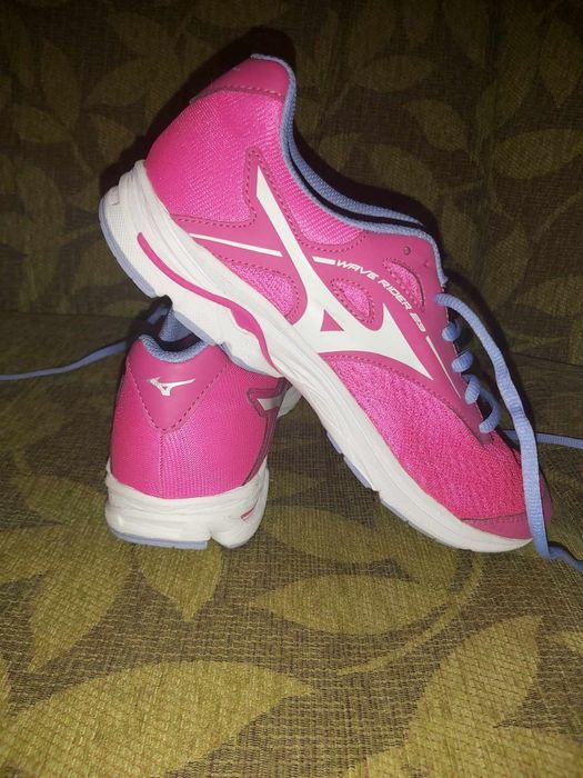 Маратонки Mizuno