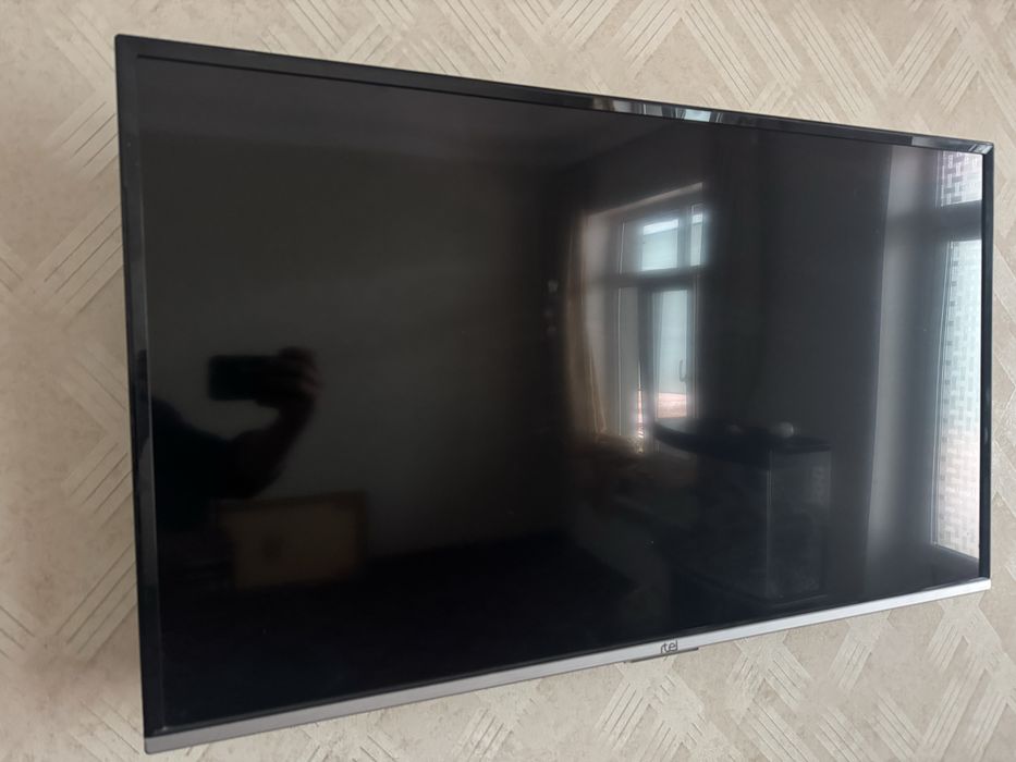 Artel A9000/42 б/у телевизор сотилади, экрани синган