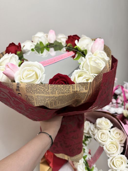 Цветы с зеркалом