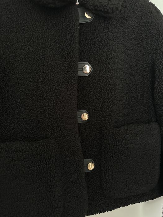 Късо палтенце Zara