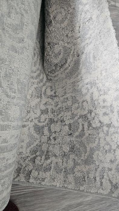 Продам ковёр размер 2×4м,в отличном состоянии