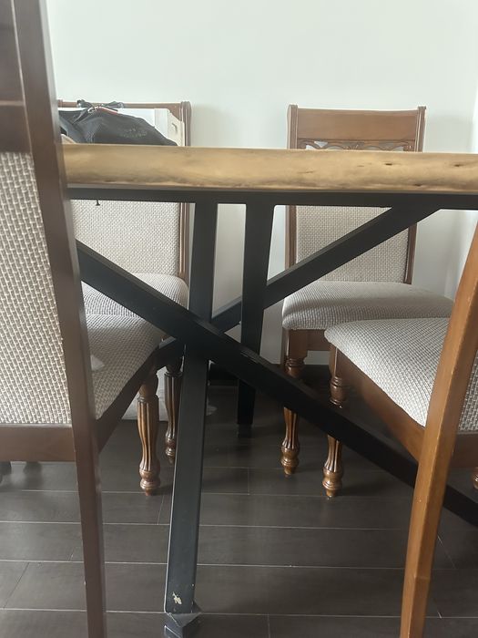 Стол из карагача