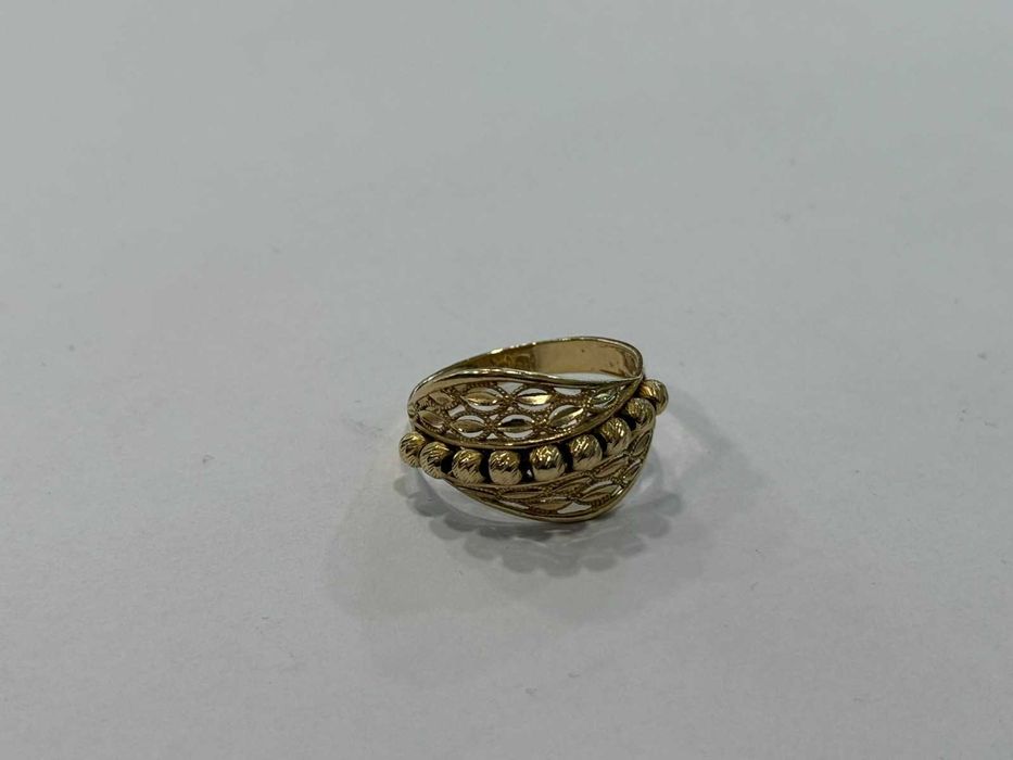 Дамски златен пръстен 14К – 2,38г