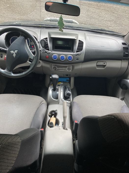 Mitsubishi L200 Triton Autoutilitara