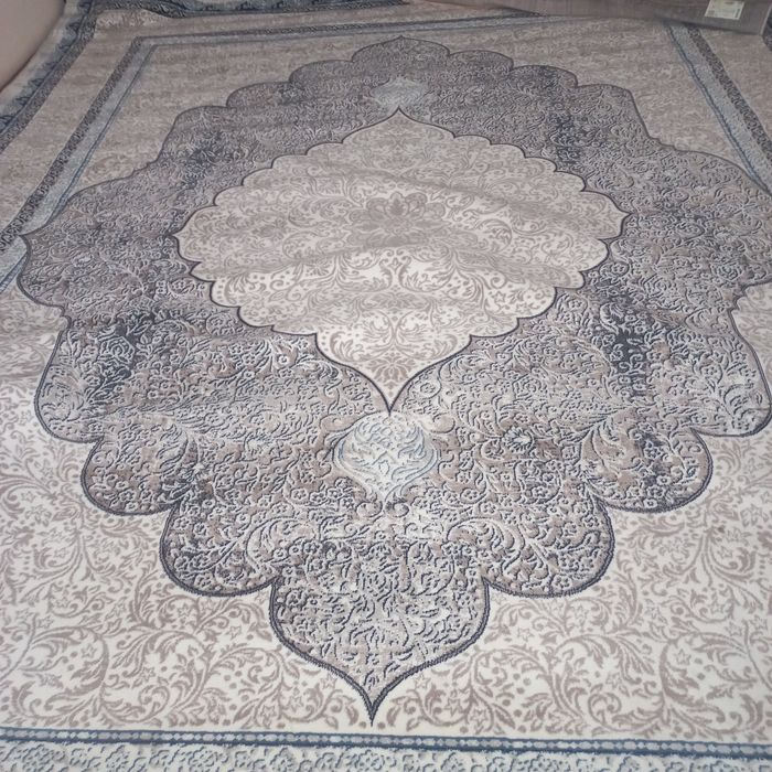 SROCHNA SOTILADI. GILAM Mehmon xona uchun.