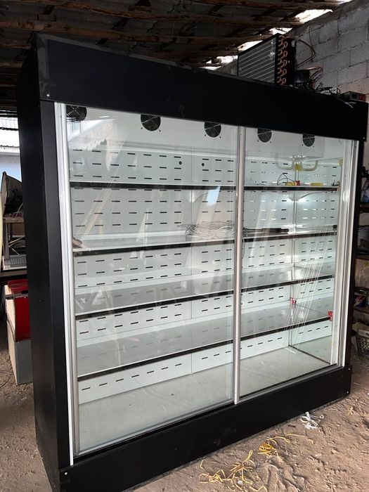 Vitrina xaladinik yangi