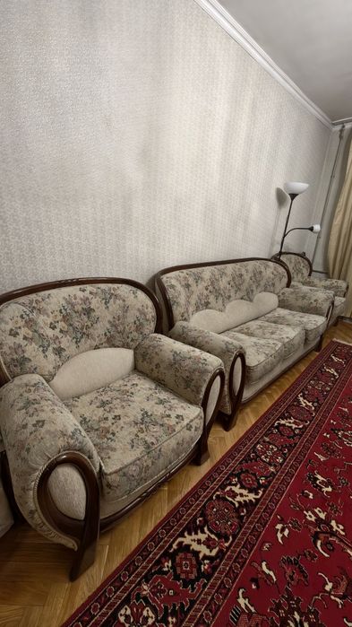 Диван-кровать + 2 кресла, классика