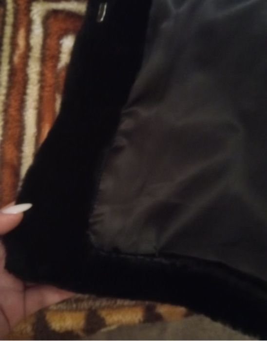 Продам шубу мутон в идеальном состоянии .