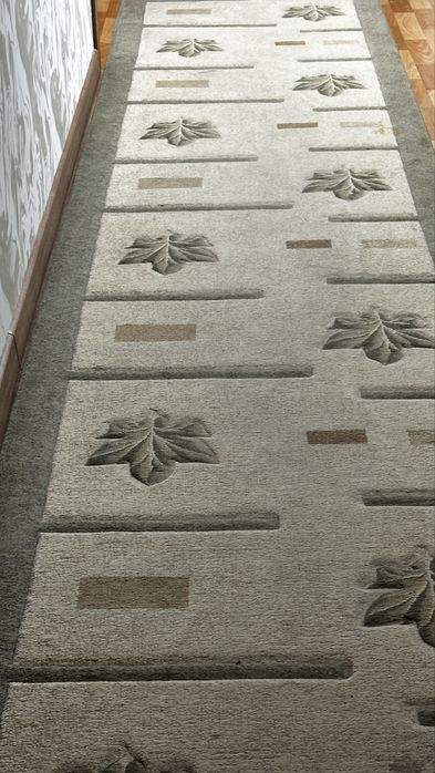 Продаю ковер в коридор 10 м