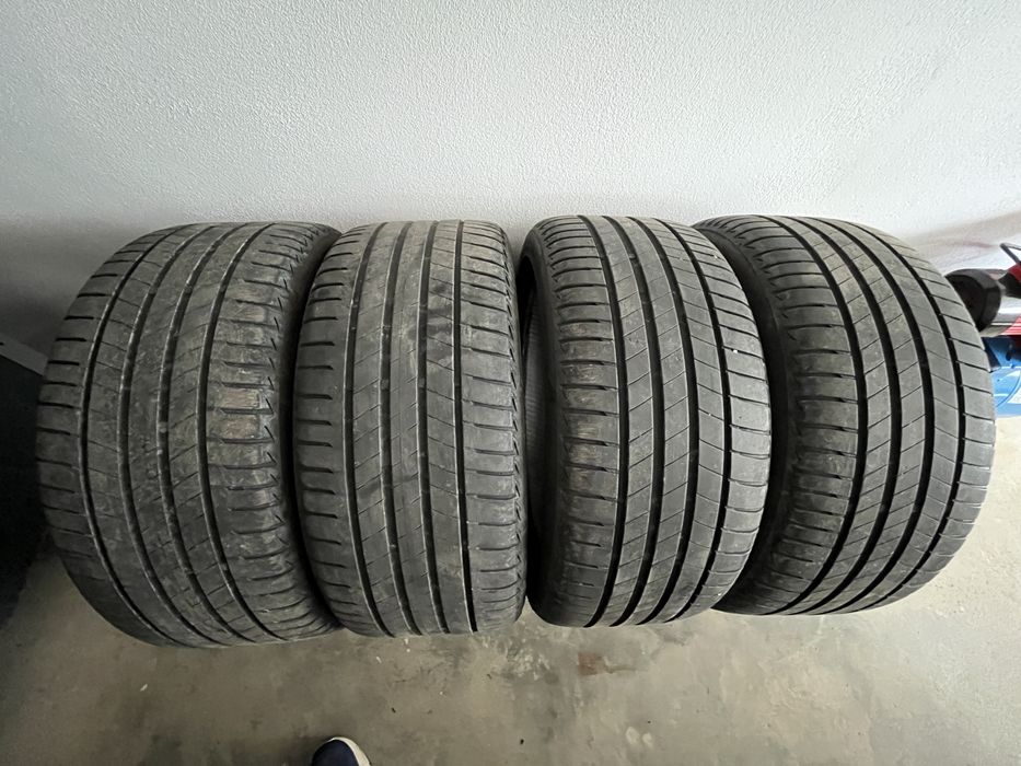 Anvelope de Vara Bridgestone 245/40R19